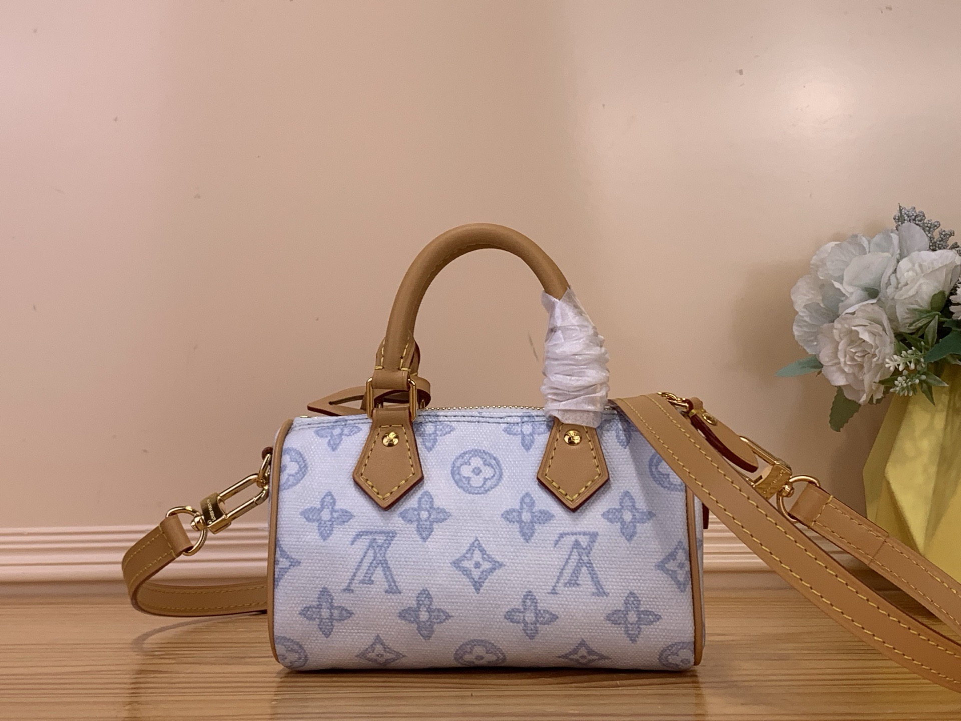 ルイヴィトンのアップグレード版サック・ナノ・スピーディ ライトブルーハンドバッグ M28323激安送料無料