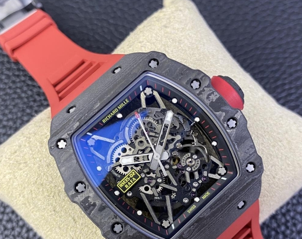 T+工場 リシャールミル独特の気質コピー時計NTPTカーボン ブラック/レッド RM35-03