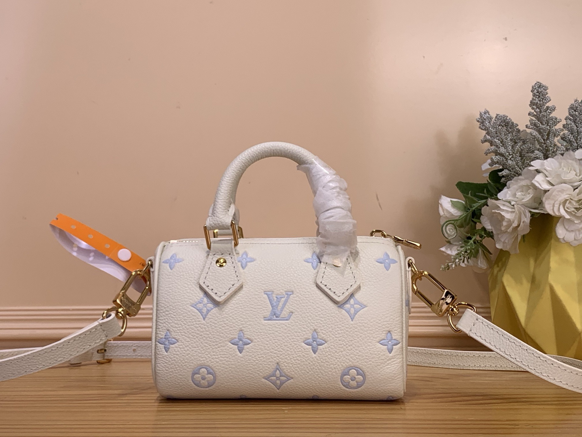 2026当店人気ルイヴィトン ナノ スピーディ可愛いスーパーコピーハンドバッグ m27702激安送料無料