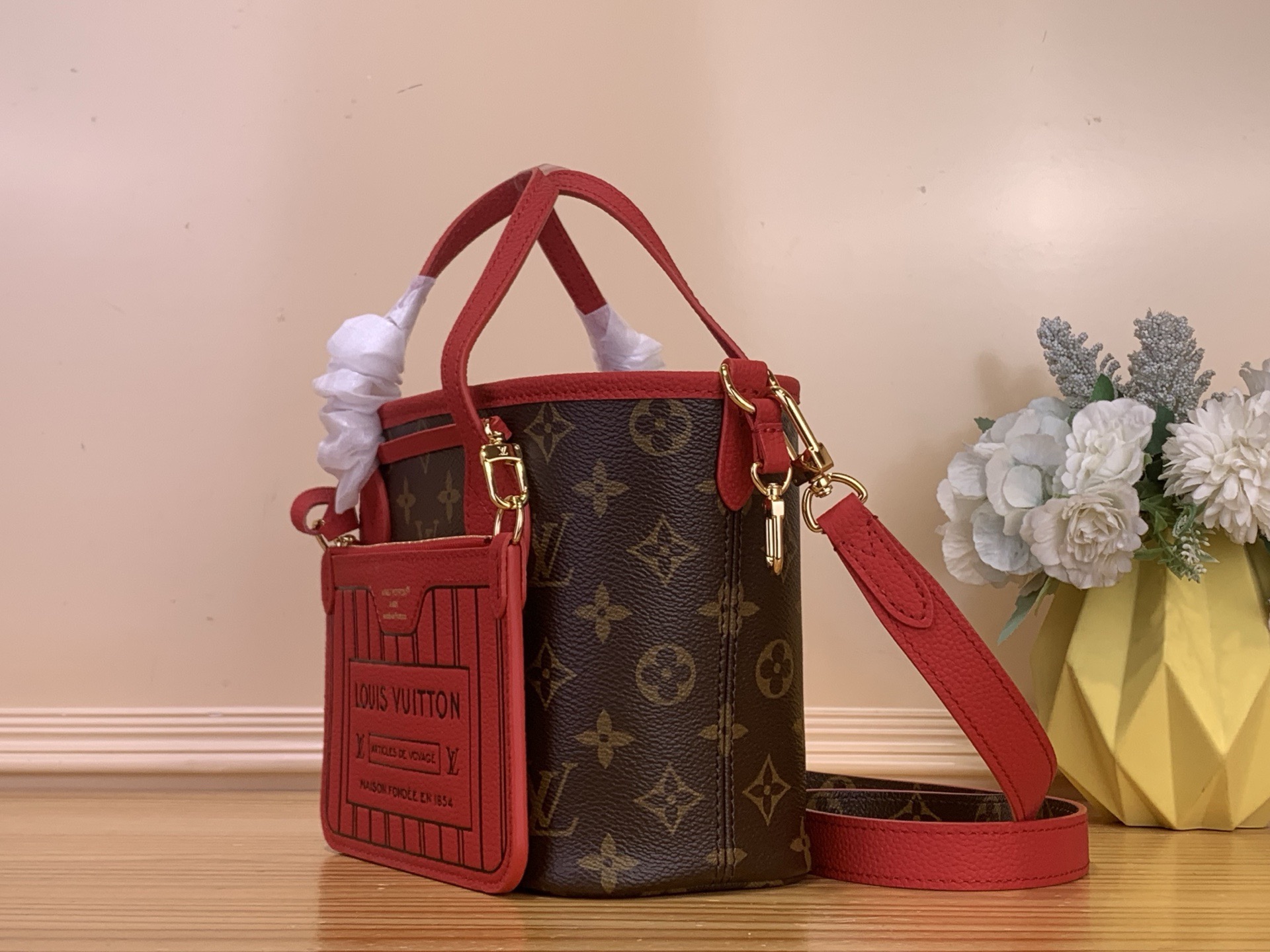 認知度で有名ルイ・ヴィトンハンドバッグコピーシリーズ偽物モノグラム/レッド m28318-2毎日の通勤
