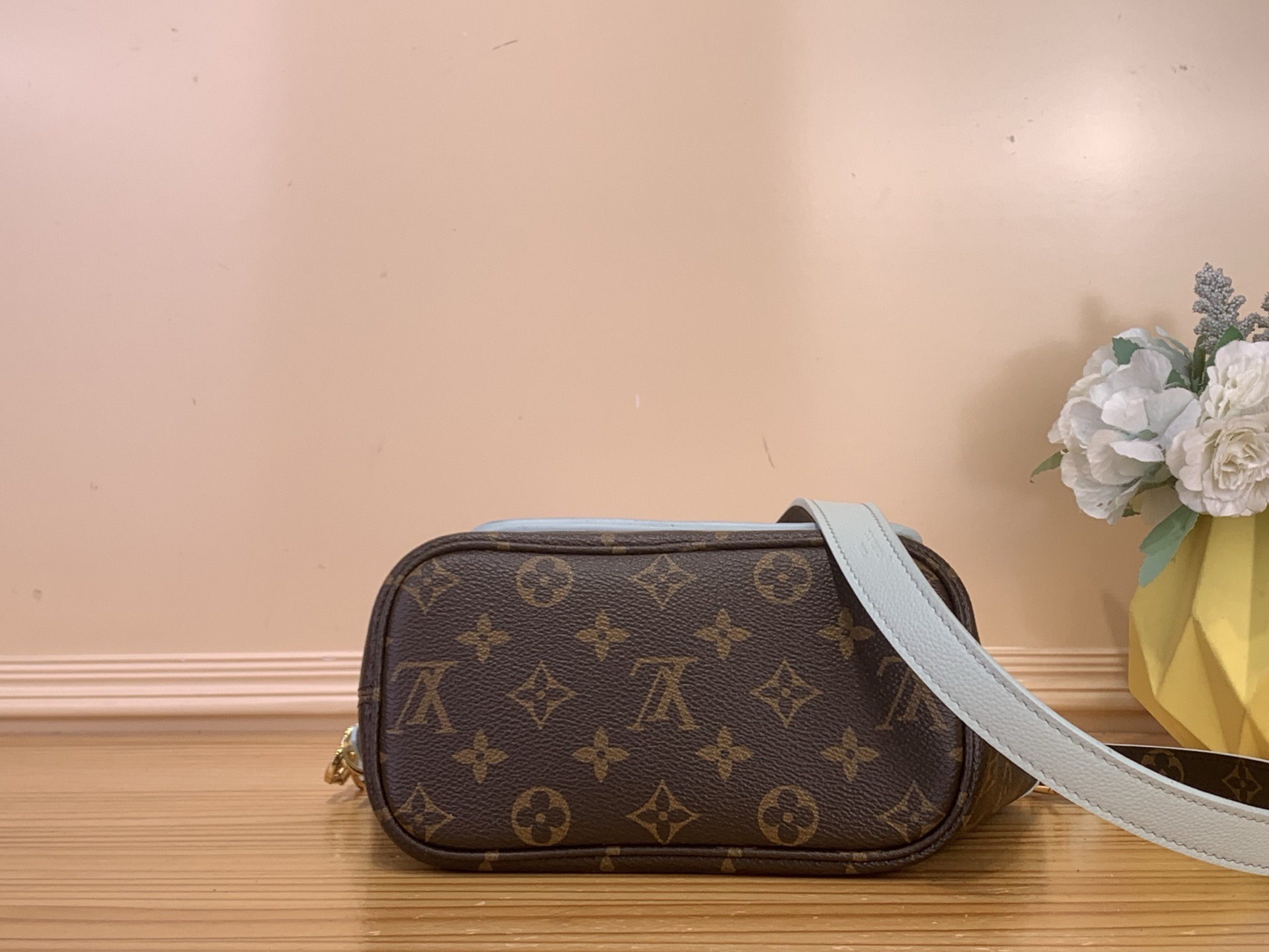 絶対無事ルイヴィトン ネヴァーフル インサイドアウト BB ハンドバッグ激安専門店 m28318高い品質