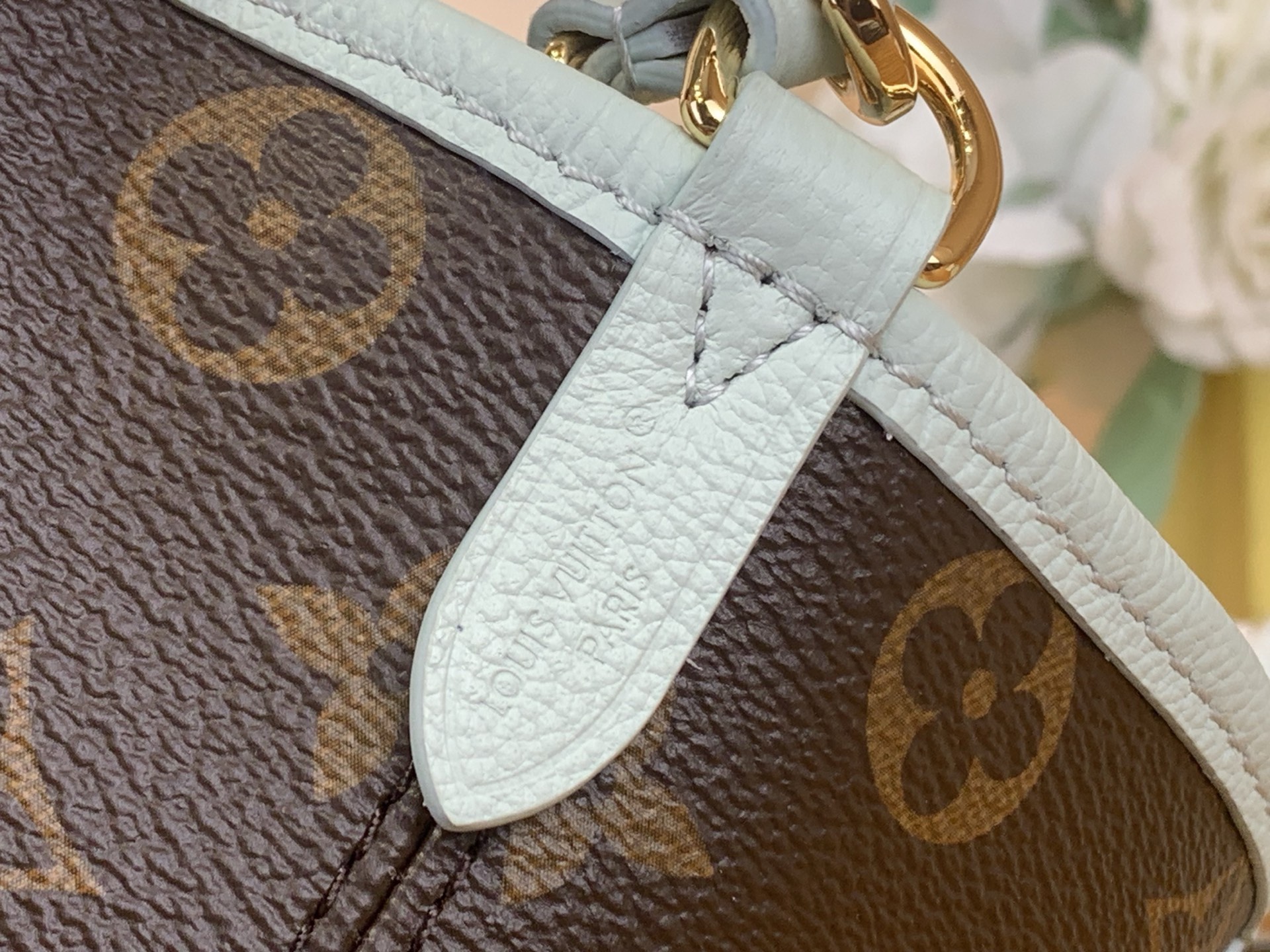 絶対無事ルイヴィトン ネヴァーフル インサイドアウト BB ハンドバッグ激安専門店 m28318代引きを販売