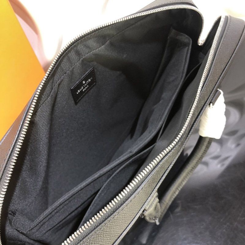 大人気 ルイヴィトン アレックス・ブリーフケース タイガスーパーコピー 黒 M30440代引きを販売