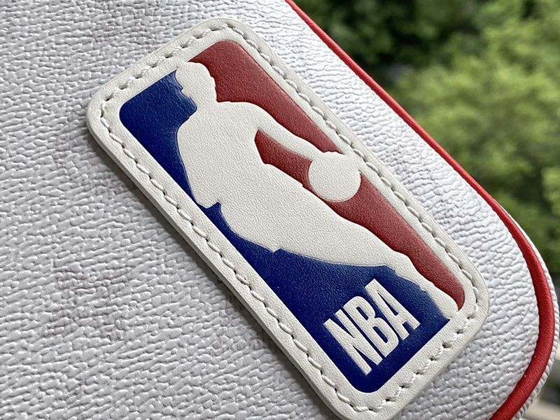 [送料無料]ルイヴィトン x NBA コラボ NIL メッセンジャー  ショルダーバッグコピー★ホワイトモノグラム M85141N級品