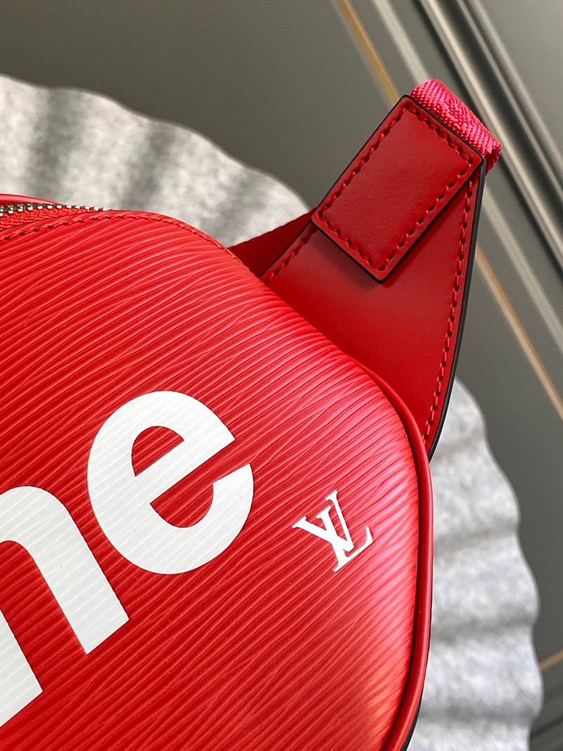 ルイヴィトン ショルダーバッグ 新作 偽物 コラボ バムバッグ BUMBAG RED 赤 vur60762高い品質