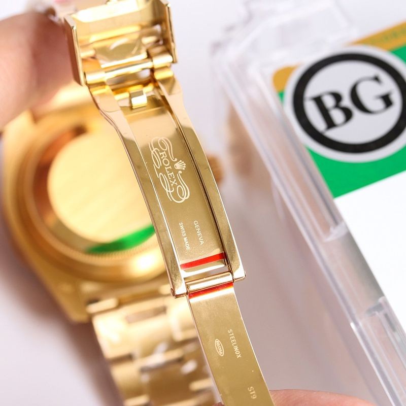 新作ロレックス 偽物 腕時計 GMTマスター2 ゴールド 全面ダイヤ/メンズ 116758SA代引きを販売