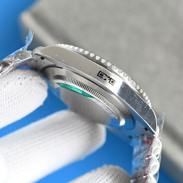 Rolex ロレックス ケース左側 オイスター パーペチュアル GMTマスター II スーパーコピー時計 126720VTNRN級品