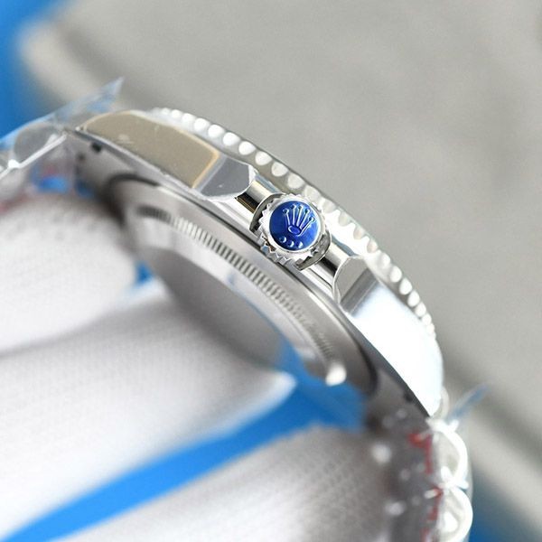 Rolex ロレックス ケース左側 オイスター パーペチュアル GMTマスター II スーパーコピー時計 126720VTNR代引きを販売