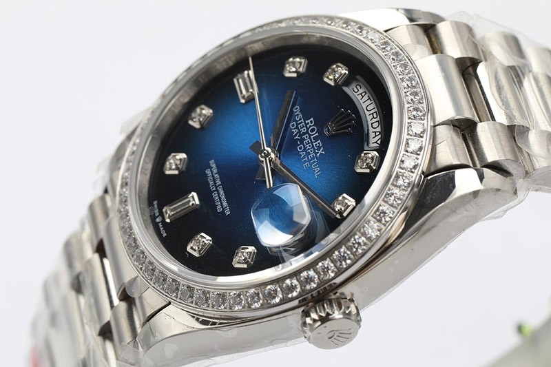 ロレックス スーパーコピー 腕時計デイデイト シルバー 36mm 128348RBR-2高い品質