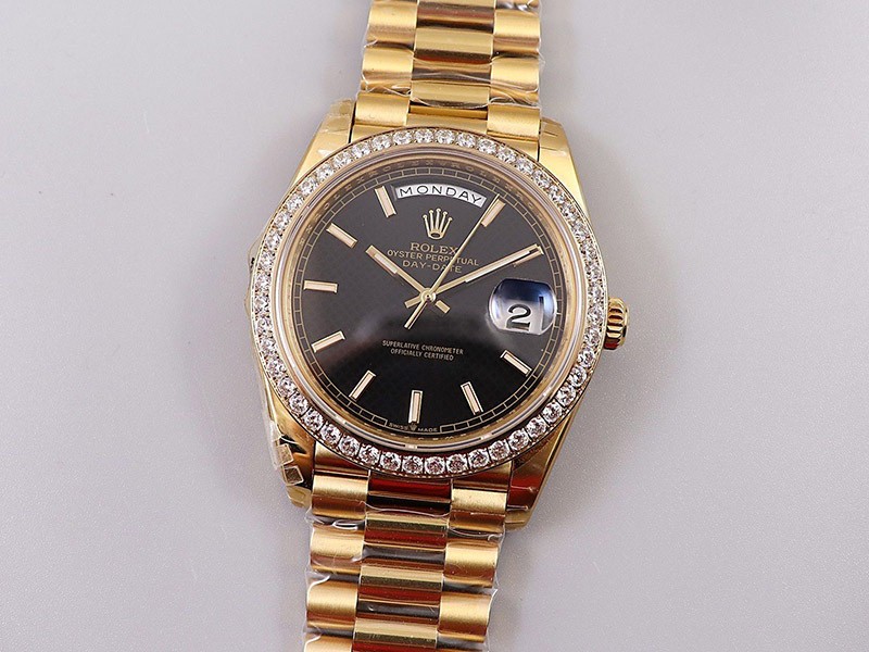 【限定カラー】ロレックス スーパーコピー 腕時計  デイデイト 40mm ブラック メンズ 228348RBR-3通販