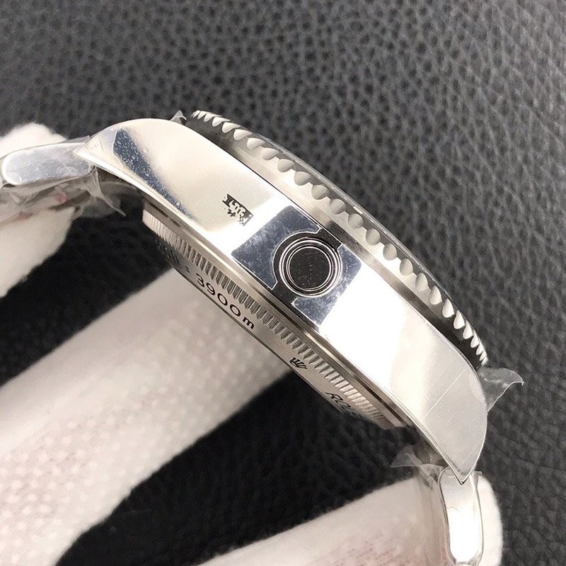 ロレックス 偽物 腕時計シードゥエラー ディープシー オイスタースチール44 mm rod81623最高級