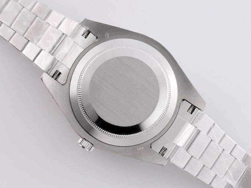 ロレックス ROLEX 時計 偽物 39MM メンズ レッド 全面ダイヤ デイデイト roh51246代引きを販売