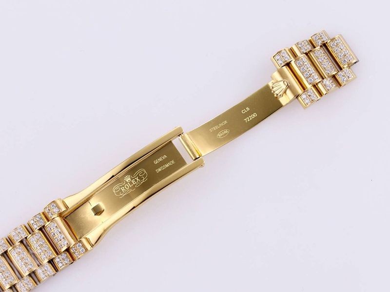 ROLEX  ロレックス 偽物時計 デイデイト 39MM メンズ シャンパン 全面ダイヤド roh66055N級品