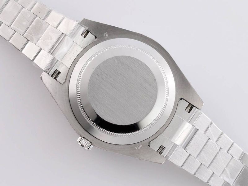 ロレックススーパーコピー 腕時計 39MM メンズ ブルー 全面ダイヤ デイデイト roj27637代引きを販売