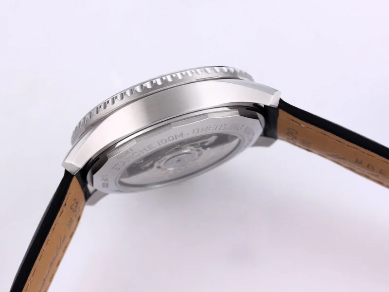 ブライトリングレジェンダリー アビエーション シリーズ (クラシック AVI )コピー時計43mm