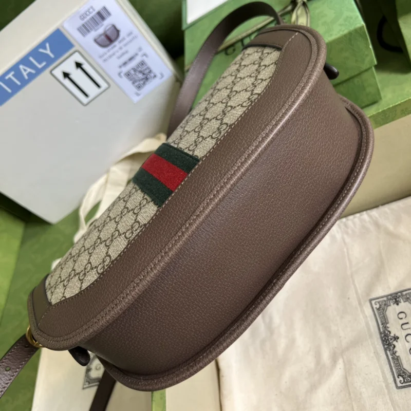 新品 コピーグッチ メオ ヴィンテージ偽物 メッセンジャーバッグ 674096-2
