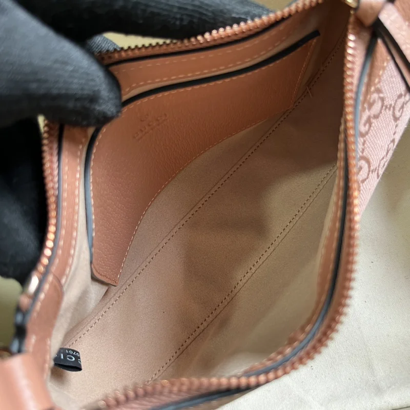 新品グッチスーパーコピー通販 オフィディア シリーズ スモール ハンドバッグ735145