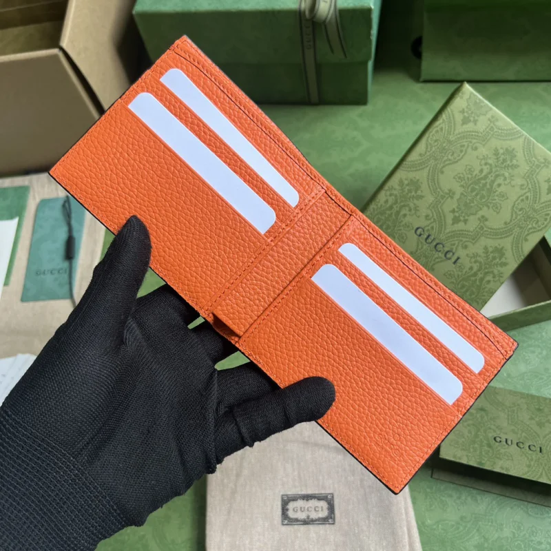 最高級スーパーコピーグッチの新作財布 739475-1