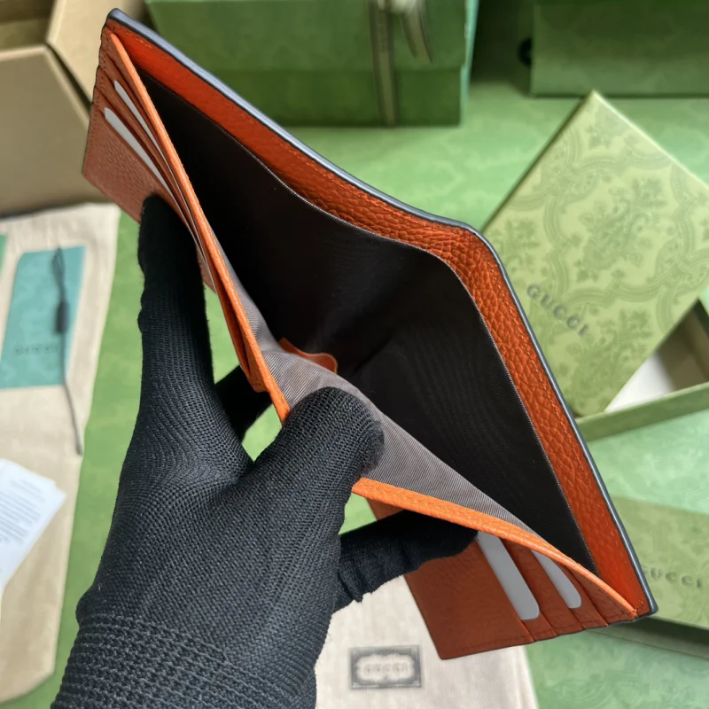 最高級スーパーコピーグッチの新作財布 739475-1