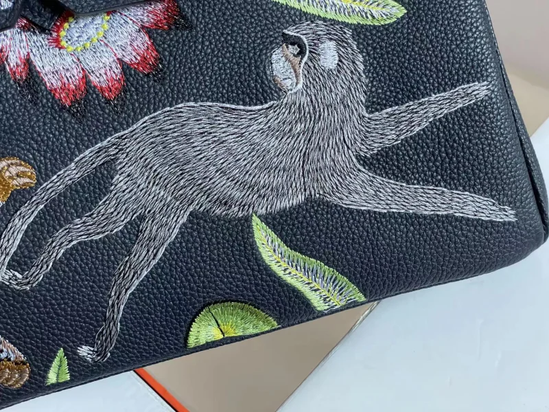 2023年エルメス最高級スーパーコピー刺繍ケリーH109194