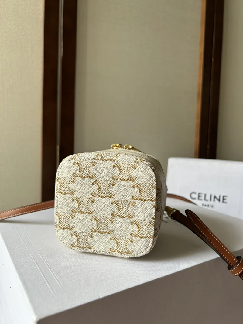 春夏セリーヌコピーバッグN級品 ミニスムース牛革 化粧箱 101762-3