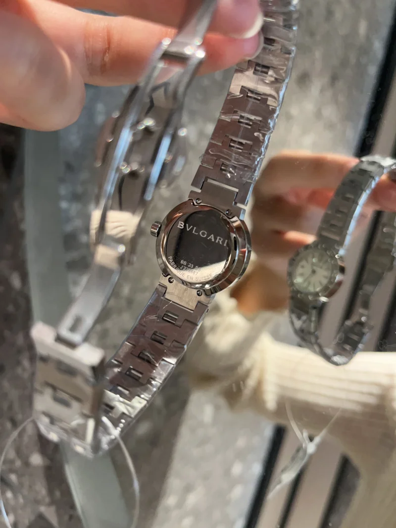 ブルガリ時計スーパーコピーN級品 ブラック シルバー 100320-1