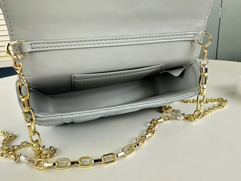 人気ディオールコピー LADY DIOR 携帯電話偽物バッグ 6618-2