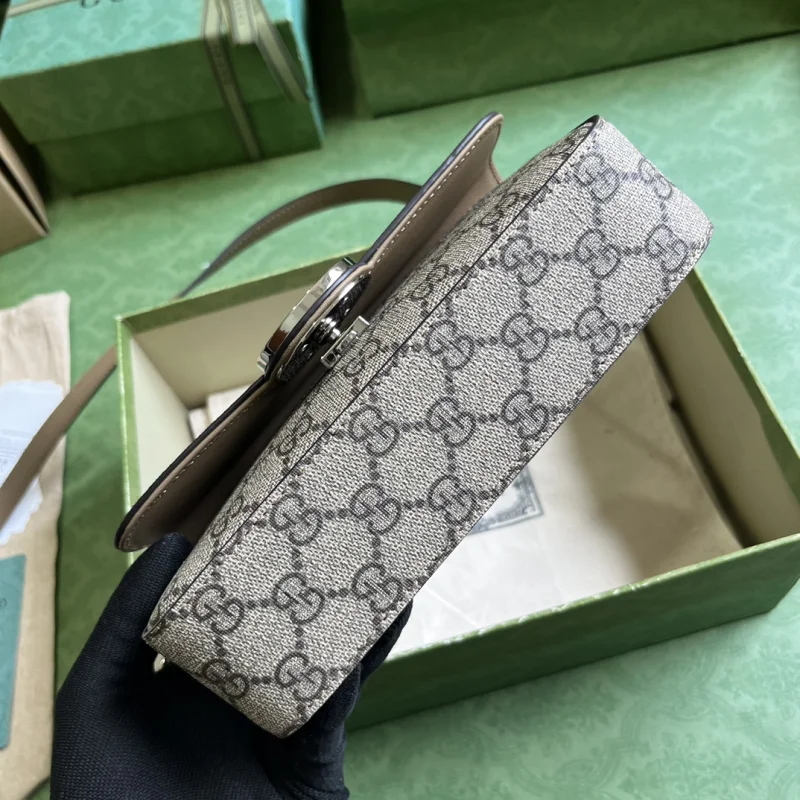 ブランドコピーグッチ クラシック ミニ ショルダーバッグ 739722
