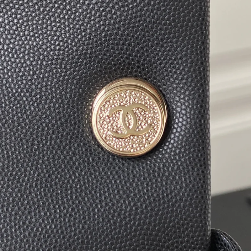 人気のシャネルコピー入荷 23K ラージサイズ バックパック AS4399-1