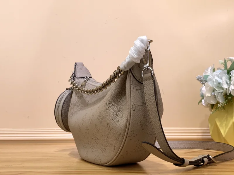 ルイ・ヴィトンスーパーコピー バイア ムーン ホロウ ハンドバッグ エレファント グレー M22820-1