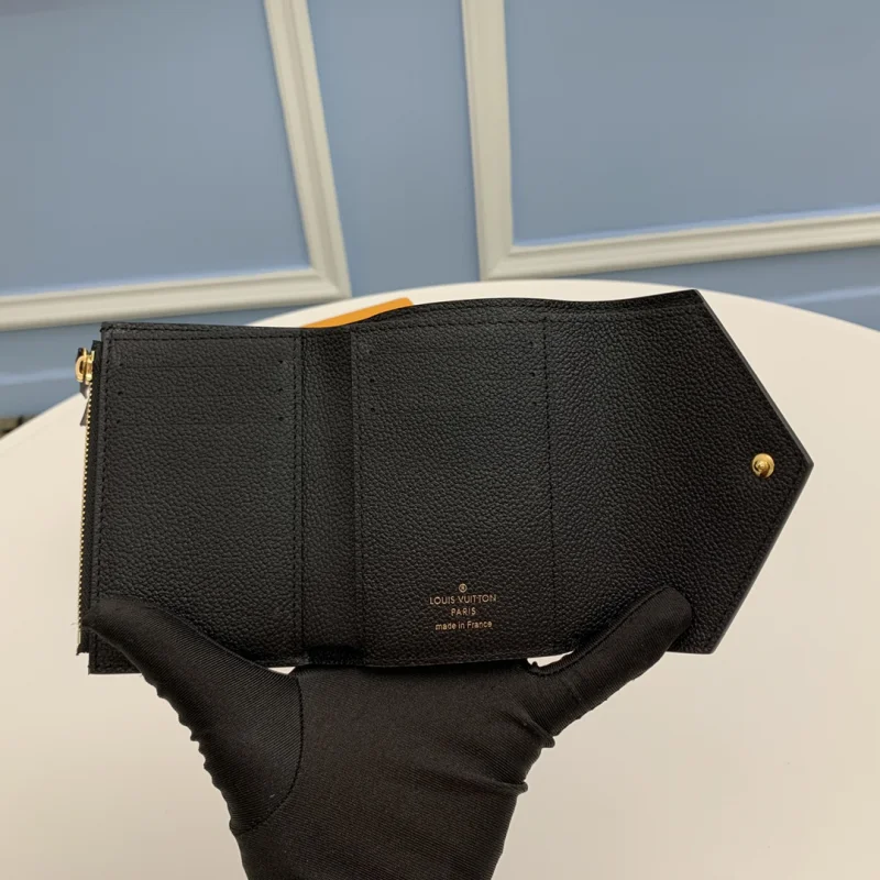 人気ルイ・ヴィトンコピー新作 モノグラム アンプラント 長財布 M64061-2