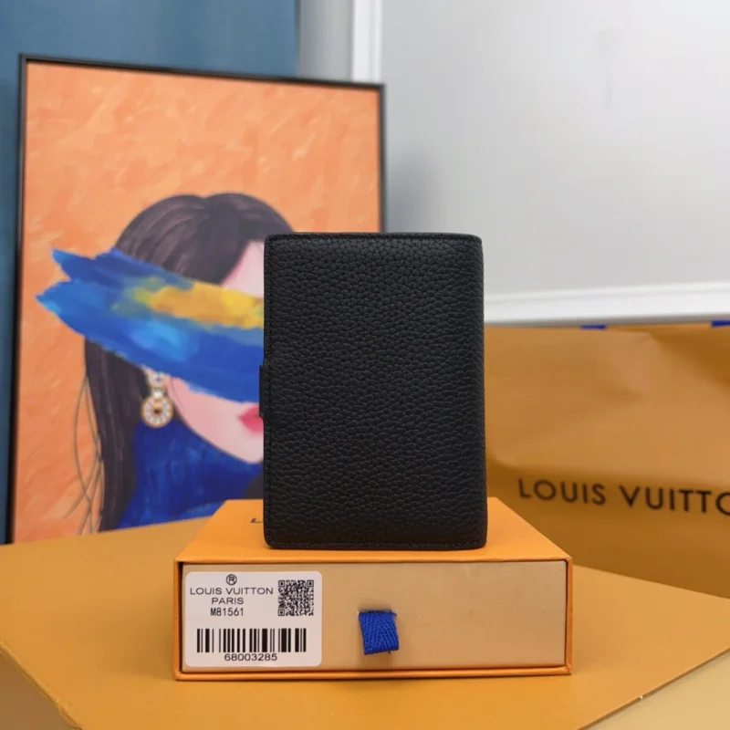 ルイ・ヴィトンスーパーコピー新品偽物 ヴェルティカル ショートウォレット ブラック M81561