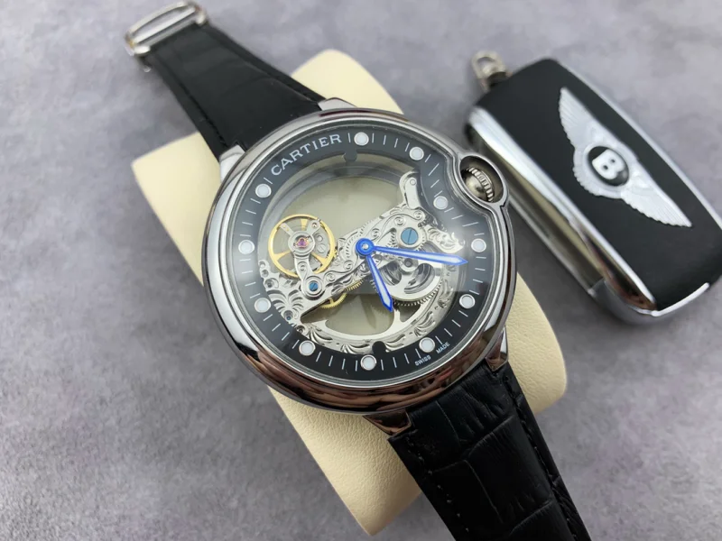 2023 カルティエスーパーコピー通販 ブルー バルーン シリーズ メンズ機械式時計 W101687