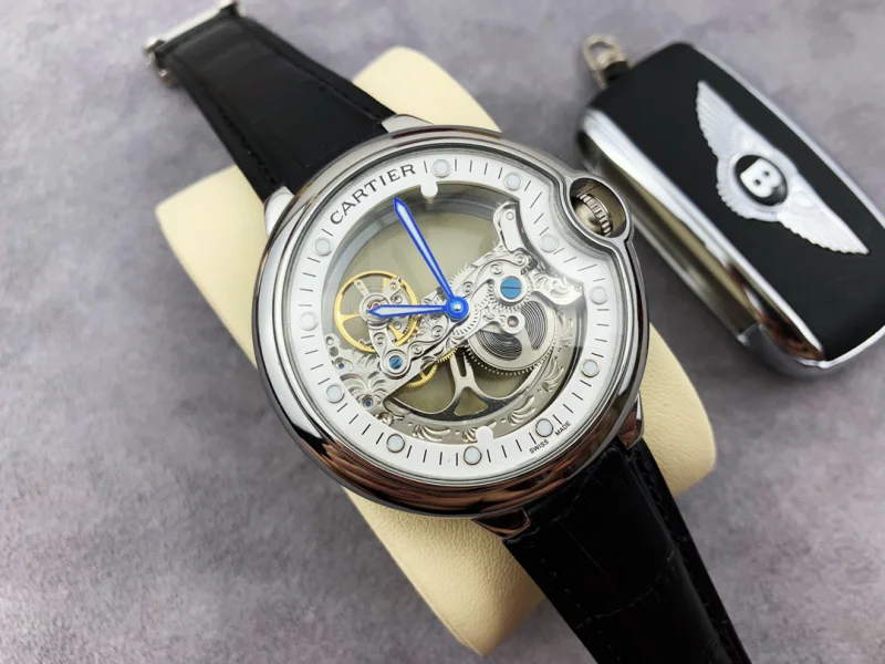 2023 カルティエスーパーコピー通販 ブルー バルーン シリーズ メンズ機械式時計 W101687