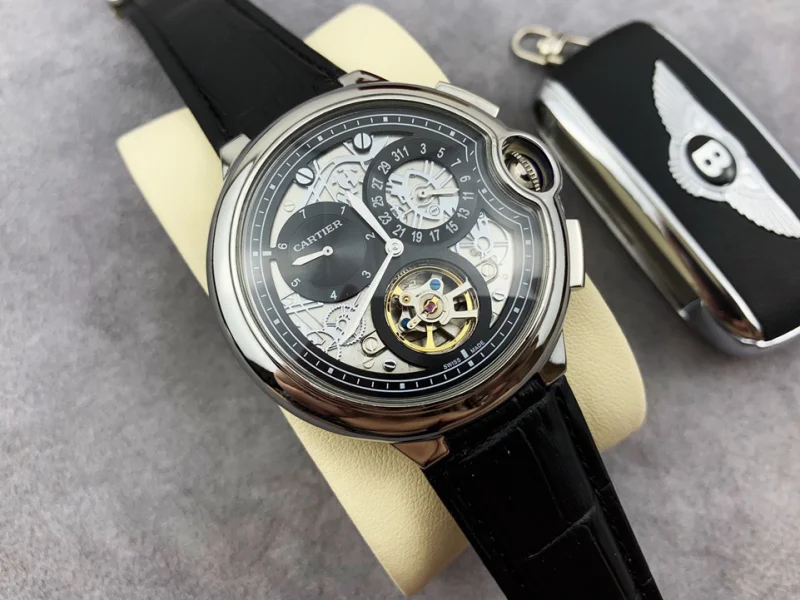 CARTIER時計コピー ブルー バルーン シリーズ フライホイール デザイン W6920081