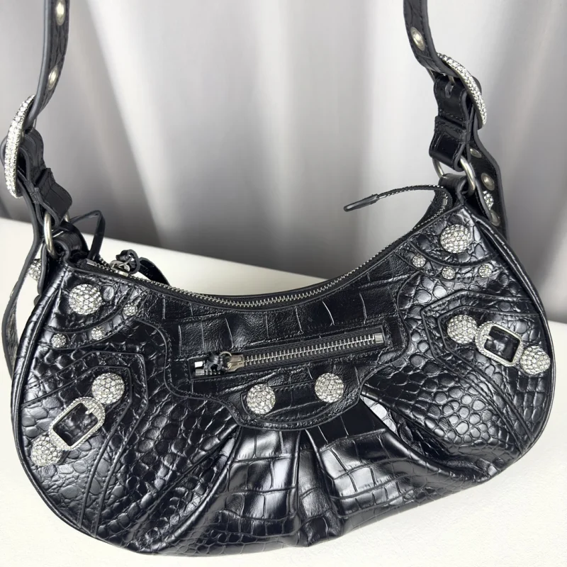 新作スーパーコピーバレンシアガ Le Cagole アンダーアーム バッグ bar92718-1