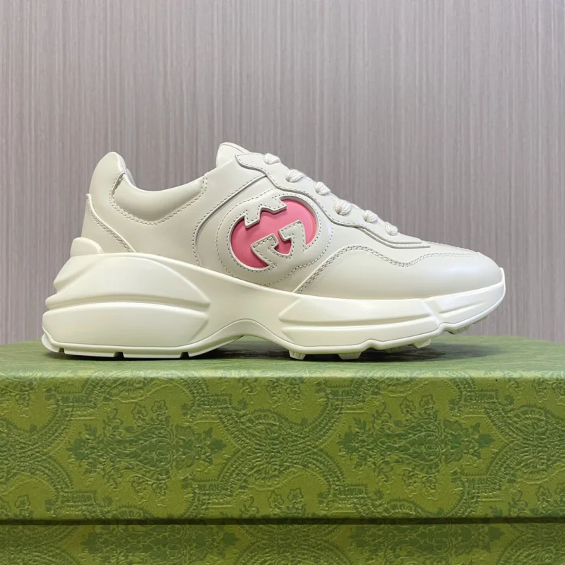 人気グッチの靴コピーカップルスタイルのパパシューズ gu87620