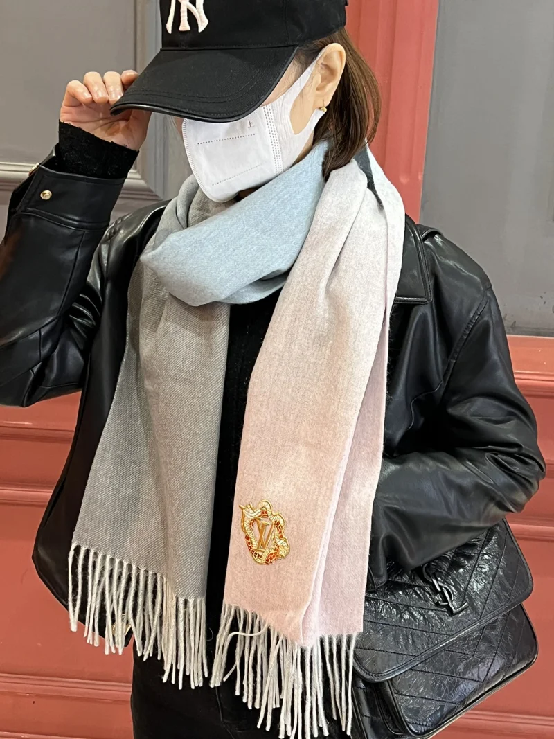 激安スーパーコピールイ・ヴィトン刺繍パッチカップルモデルマフラー 00145