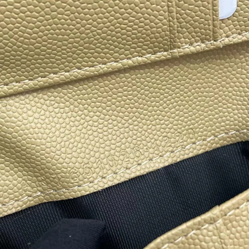 高品質のサンローランモノグラム ツーピースジッパー財布 06623