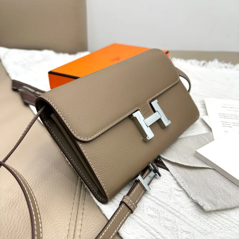 新品ブランドエルメスバッグコピー シルバーバックル 139799