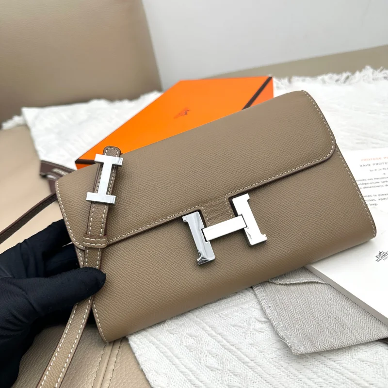 新品ブランドエルメスバッグコピー シルバーバックル 139799