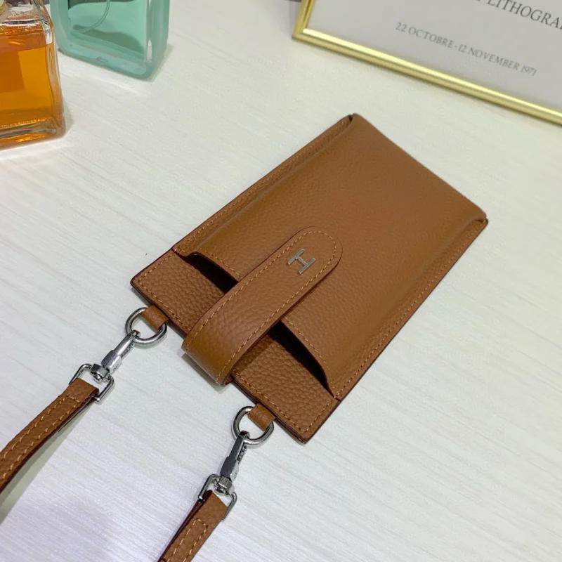 エルメスの新作オールレザー携帯電話偽物バッグ 140829