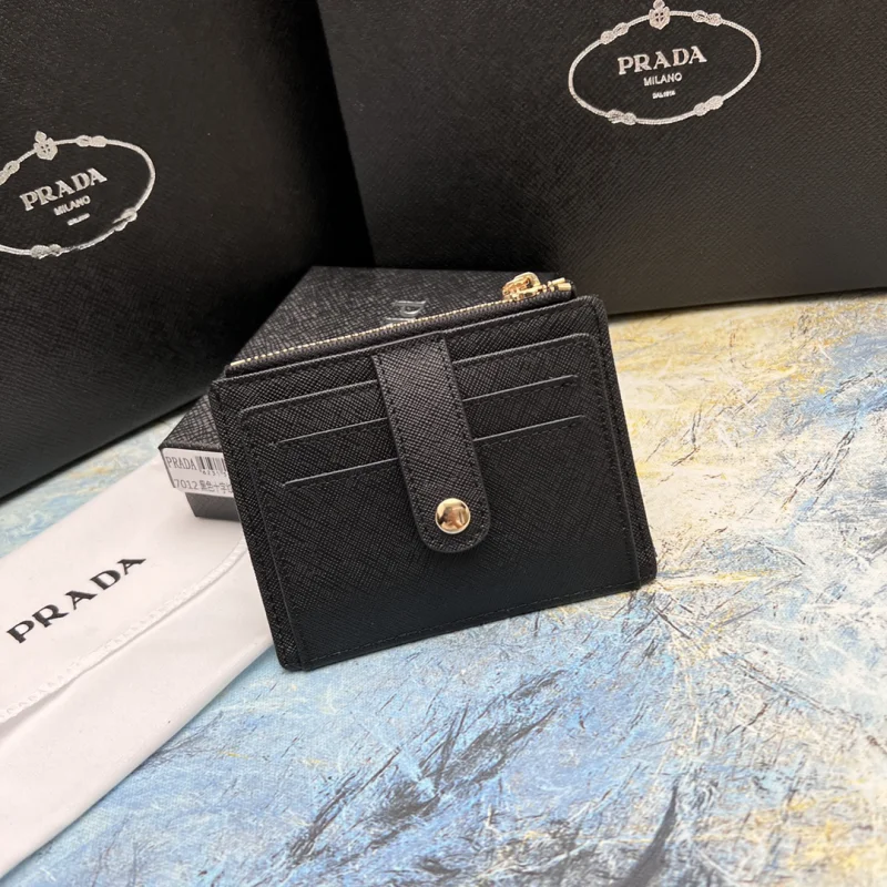 激安プラダ IDカードホルダー女性スーパーコピー財布 142466