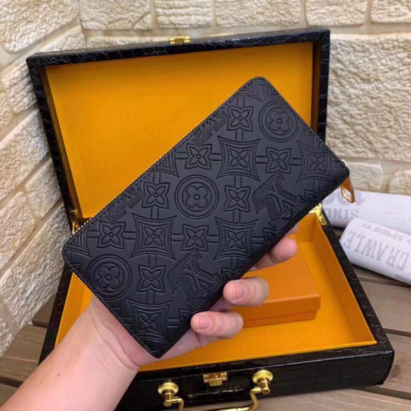 ルイ・ヴィトンのシングルハンドプルスーパーコピー偽物財布 143936