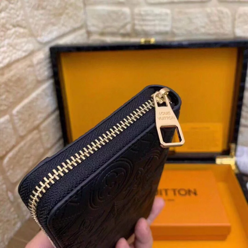 ルイ・ヴィトンのシングルハンドプルスーパーコピー偽物財布 143936