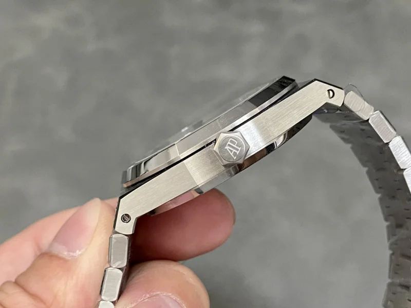 オーデマ ピゲ偽物 50周年記念モデル41mm ローズゴールド新品 15510ST