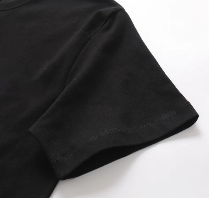 2024人気グッチの新しい赤、青、黒の文字のグラデーションコピーTシャツ 189235