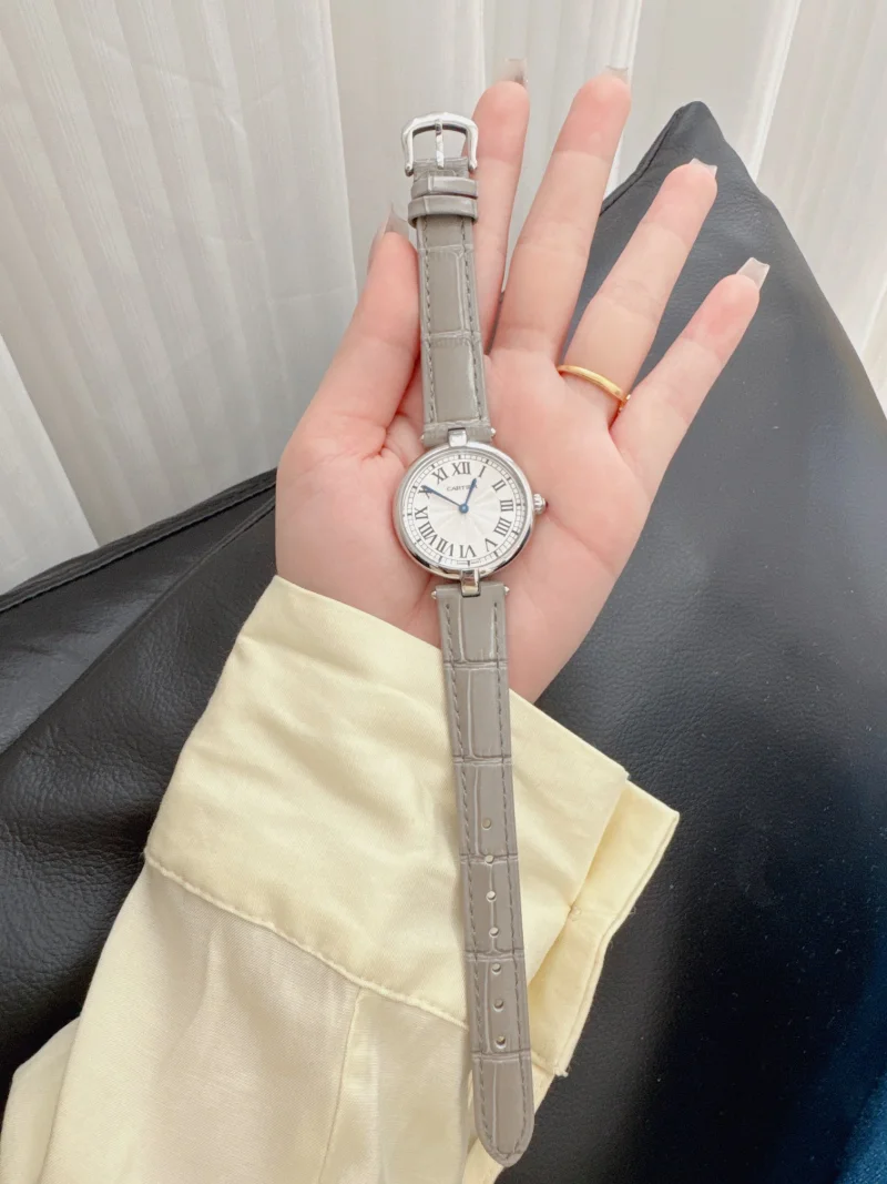 新品カルティエのヴィンテージ時計コピー 204787
