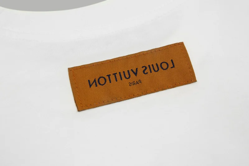 ルイ・ヴィトン新品入荷カラフルラブ老眼文字プリント半袖Tシャツ 236086
