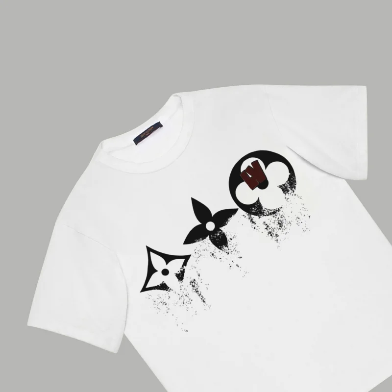ルイ・ヴィトン2024スリーフラワー フェードロゴプリントコピー半袖Tシャツ 236093